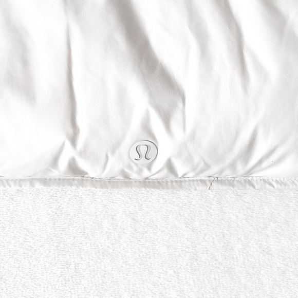 LULULEMON Quilted Insulated Scarf - Picture 5 of 6